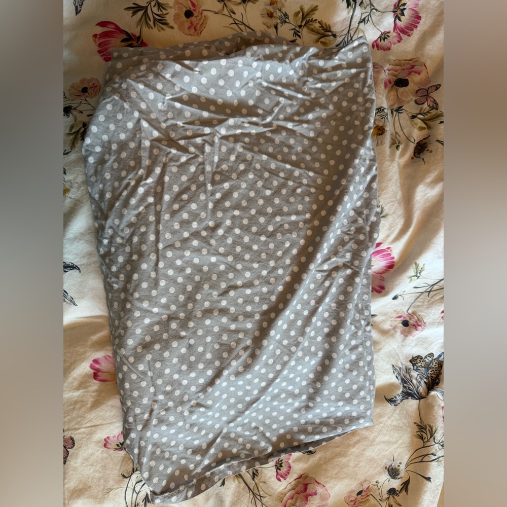 Pottery Barn Kids Fitted Crib Sheet Grey with White Polka Dots